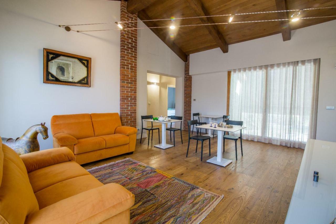 In Viridi Bed & Breakfast คูเนโอ ภายนอก รูปภาพ